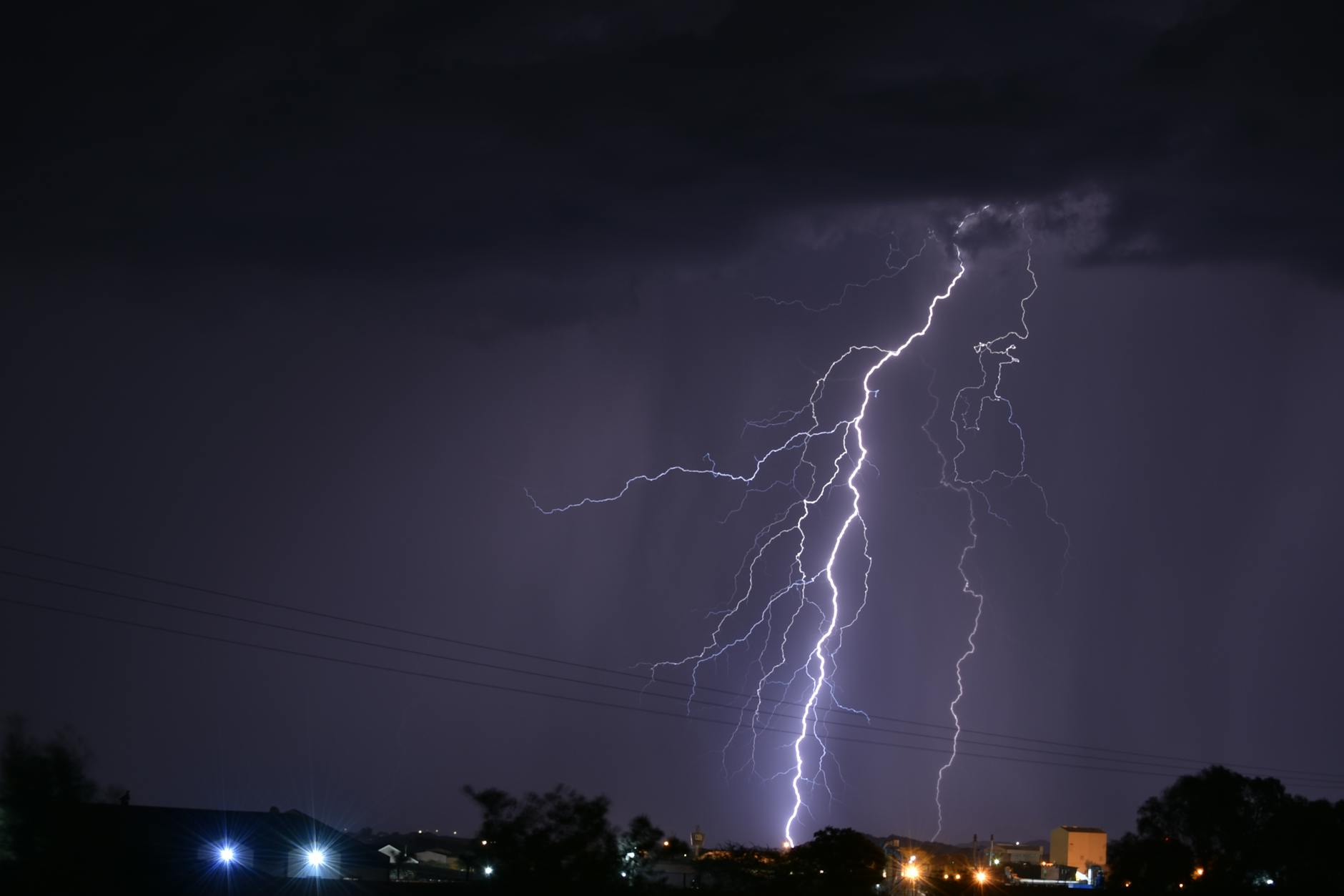 CoolJazz: o que levar para uma noite fresca sem passar frio 7 powerful lightning s 697a1131f187b