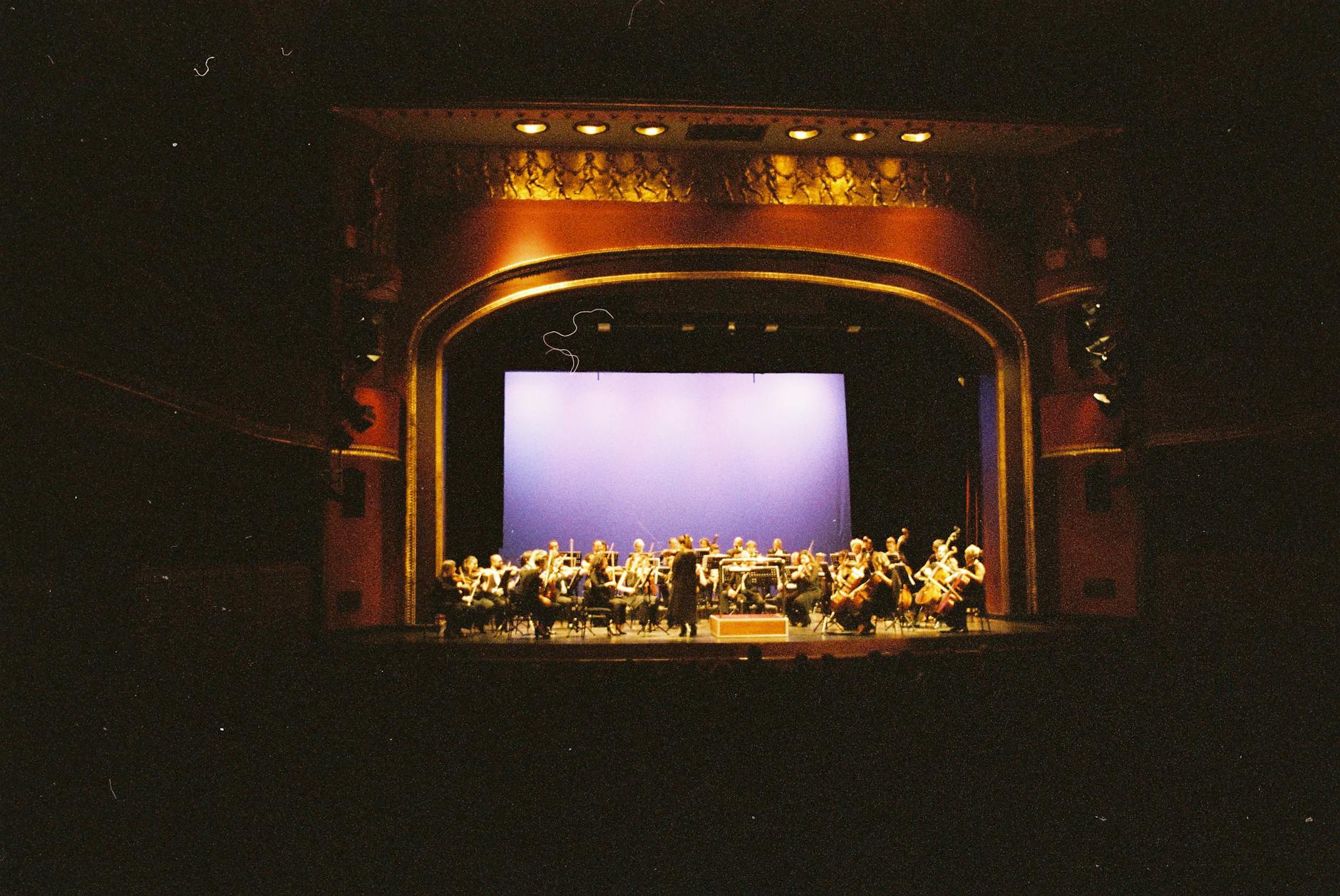 a live orchestra per 69864afb4aa14