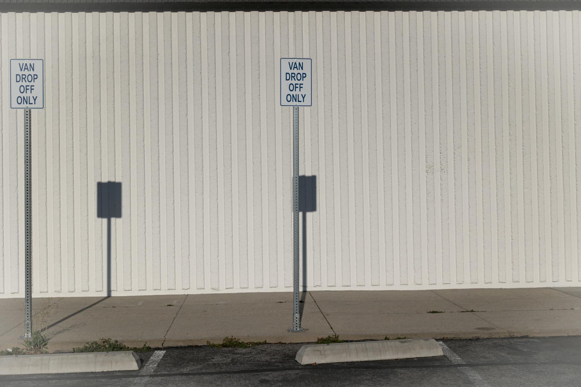 Sunset at the Castle: guia prático para uma noite curta e boa 7 van drop off only zo 6984c544b5a0c